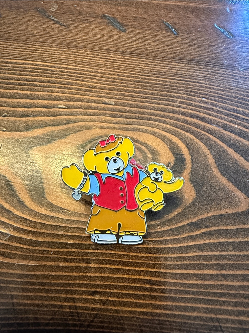 2007 Build a Bear Workshop Tack Pin Collectors Pin Mama and Baby Bear
